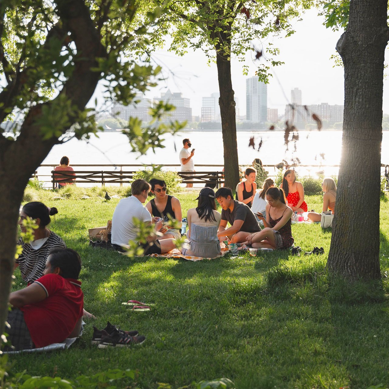 PIER 61|64 - Riverside Living